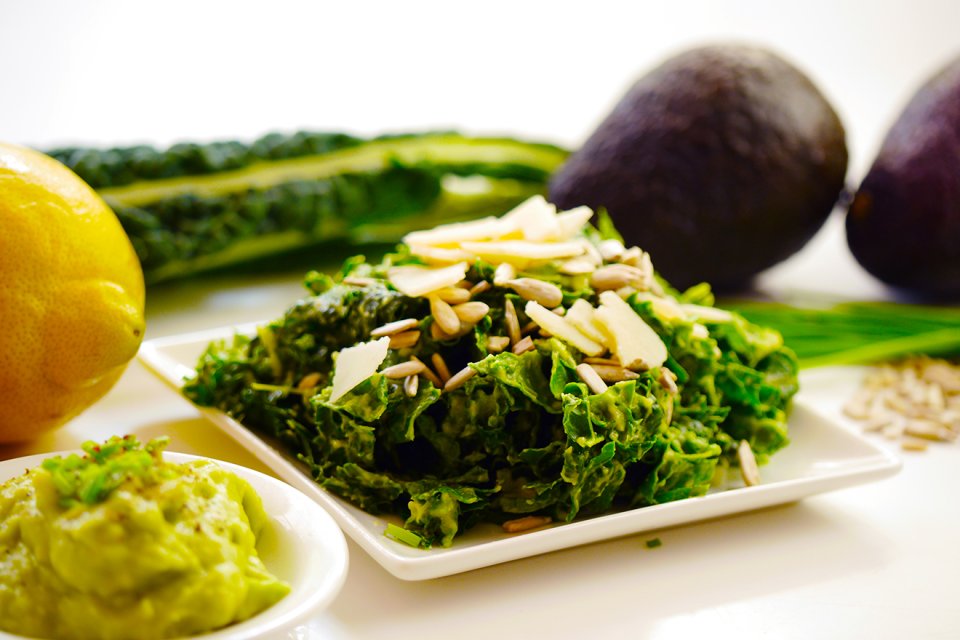 Kale & avocado salad