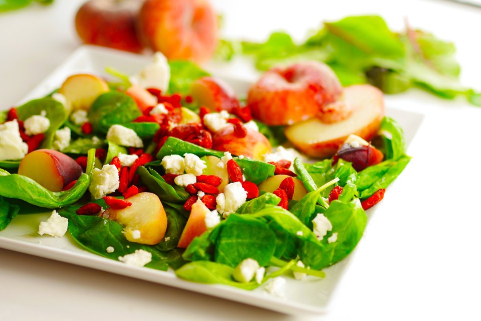 Peachy feta & spinach salad