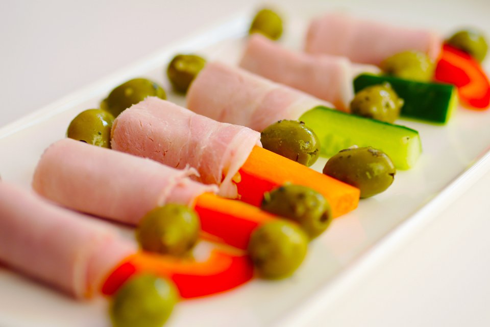 Veggie & ham rolls