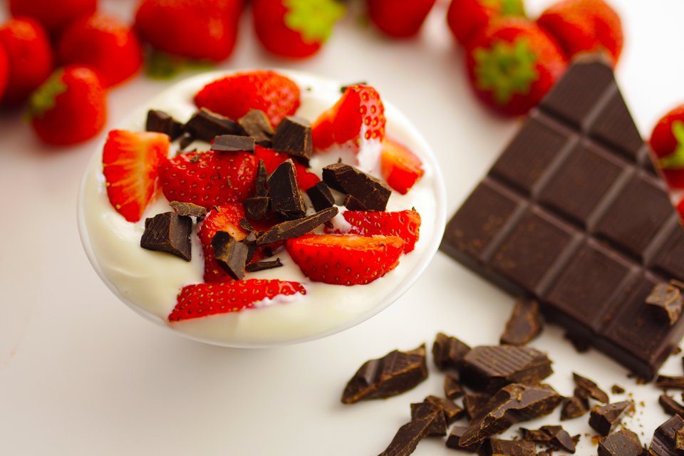 Aardbeien & chocolade yoghurt